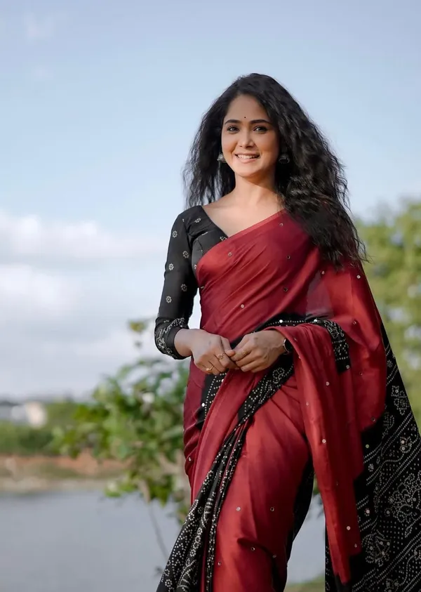 RED_BLACK_MODAL_SILK_WITHOUT_MIRROR
