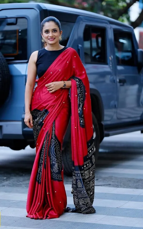 RED_BLACK_MODAL_SILK_WITHOUT_MIRROR