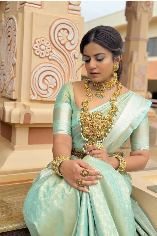Sea_Green_Banarasi_Silk_Saree_With_Blouse_Piece_For_Women_Wear_All_Occasion