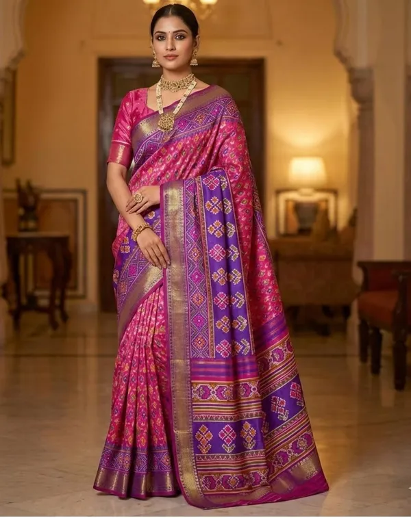 Pink_Patola_Silk_Saree_With_Blouse_Piece_For_Women