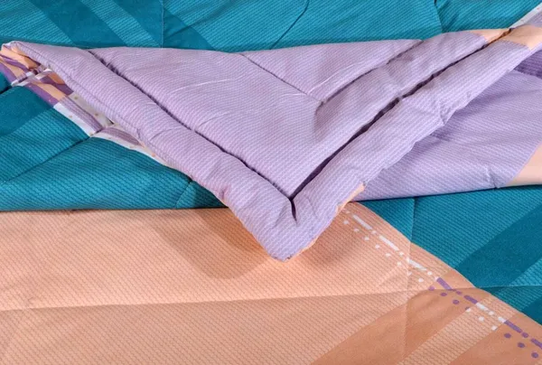 Green_Cotton_Abstract_Ac_Blanket_For_Adults