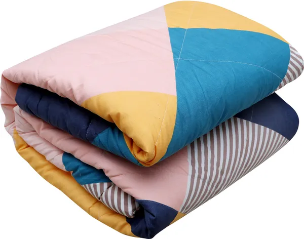 Red_Microfiber_Abstract_Comforter_For_Adults