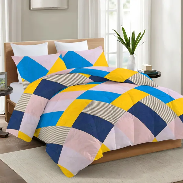 Red_Microfiber_Abstract_Comforter_For_Adults