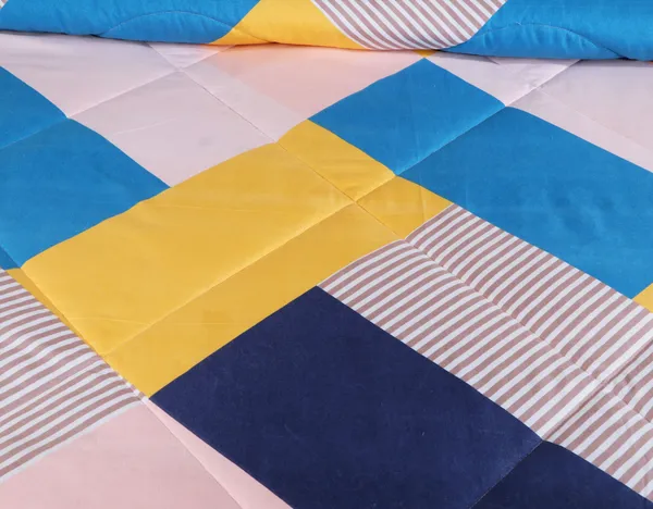 Multicolor_Cotton_Abstract_Ac_Blanket_For_Adults