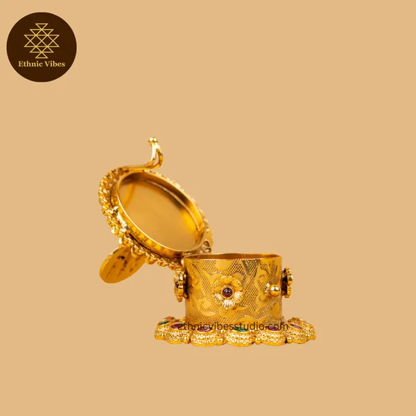 Gold_Pure_Brass_Premium_Sindoor_Box_For_Women