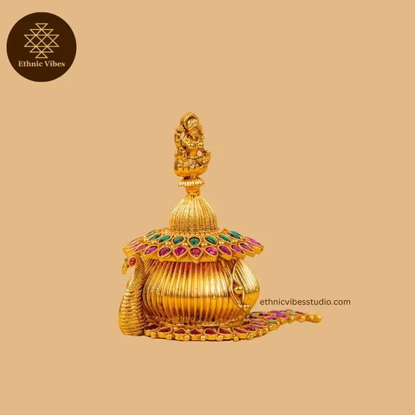 Gold_Pure_Brass_Premium_Sindoor_Box_For_Puja