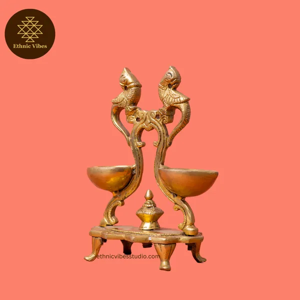 Gold_Pure_Brass_Premium_Diya_Stand_For_Puja_Decor