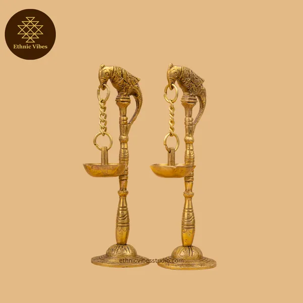 Gold_Pure_Brass_Premium_Hanging_Diya_For_Puja_Decor