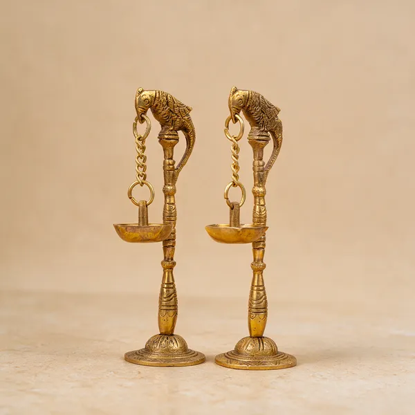Gold_Pure_Brass_Premium_Hanging_Diya_For_Puja_Decor