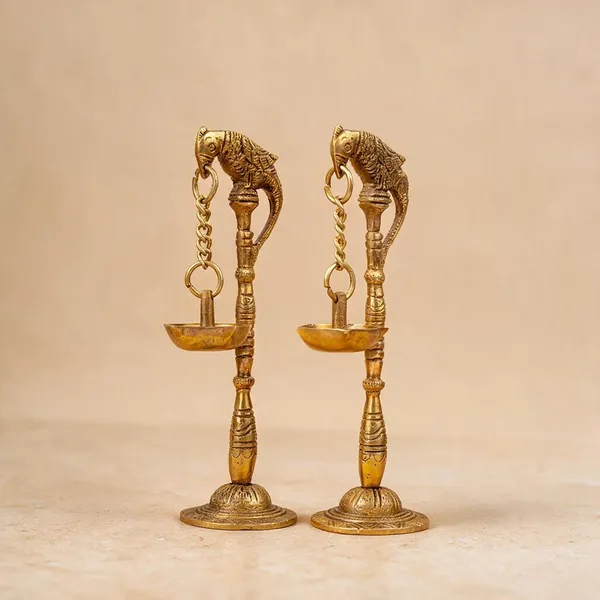 Gold_Pure_Brass_Premium_Hanging_Diya_For_Puja_Decor