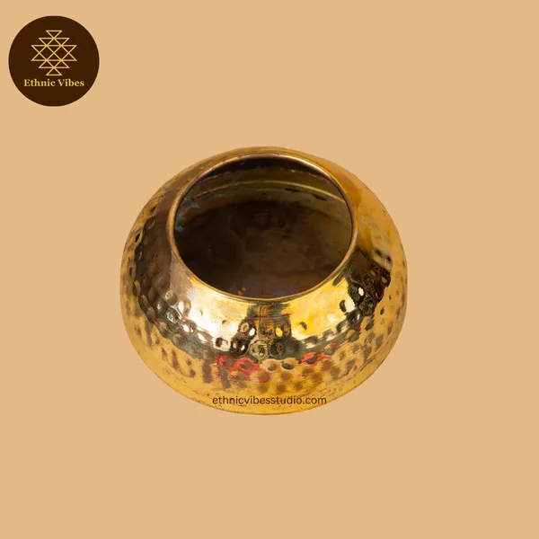 Gold_Pure_Brass_Premium_Planter_For_Home_Decor