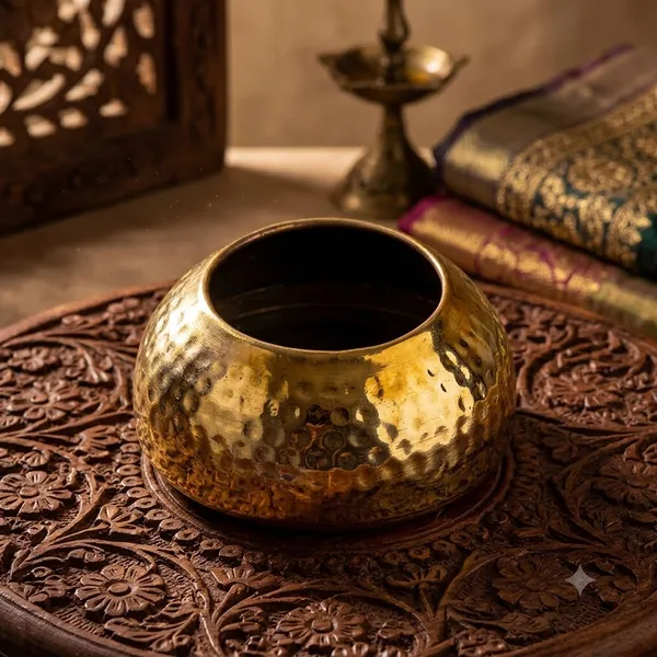 Gold_Pure_Brass_Premium_Planter_For_Home_Decor