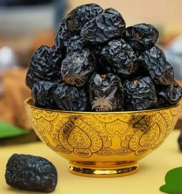 Premium_Ajwa_Dates(Khajoor)