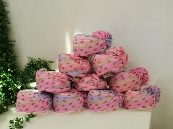 Golden_Paisley_Pink_Baraati_Pagdi_(Pack_Of_10)
