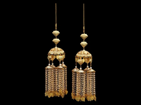 Elegant_Long_Golden_Bridal_Kaleera_With_Pearl_&_Leaf_Tassels