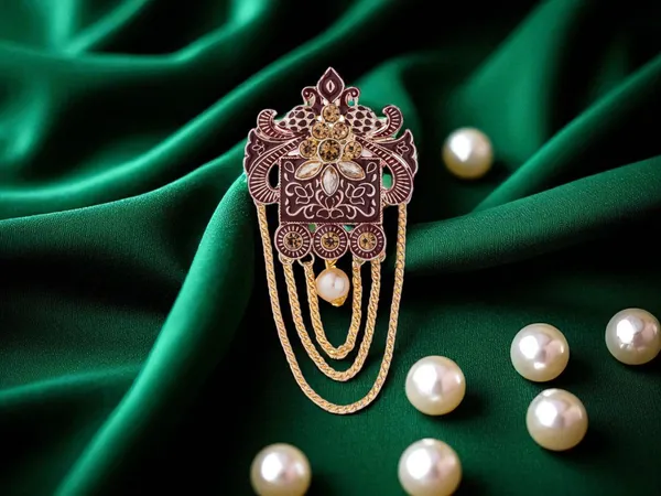 Elegant_Groom_Brooch_With_Stone_Detailing