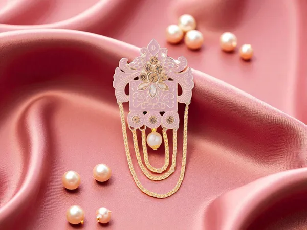 Elegant_Groom_Brooch_With_Stone_Detailing