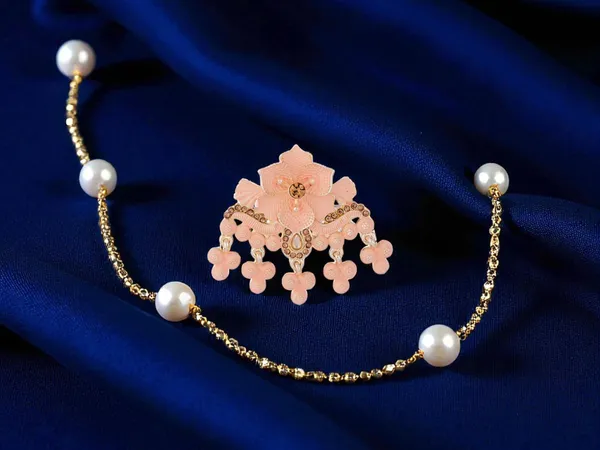 Floral_Groom's_Brooch_With_Beaded_Danglers_-_Peach
