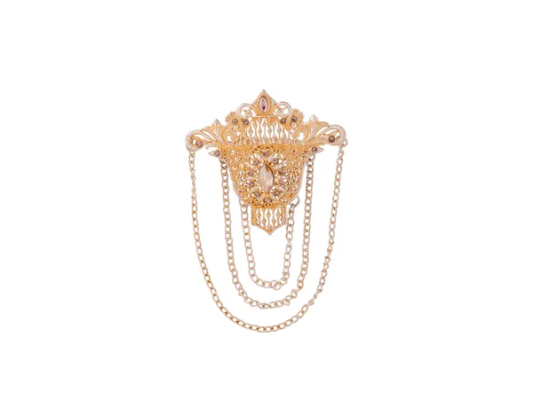 Elegant_Groom's_Brooch_With_Chain_Detailing