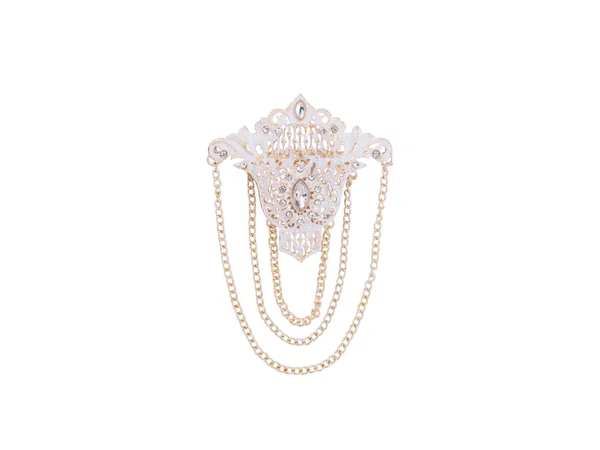 Elegant_Groom's_Brooch_With_Chain_Detailing