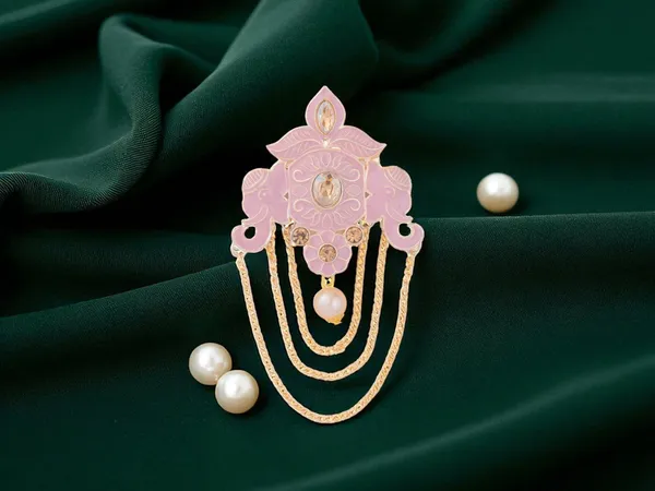 Elephant_Design_Groom's_Brooch_-_Onion