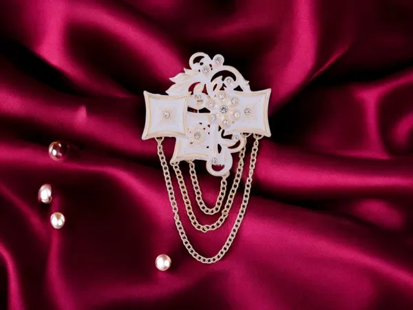 Designer_Groom_Brooch_With_Chains