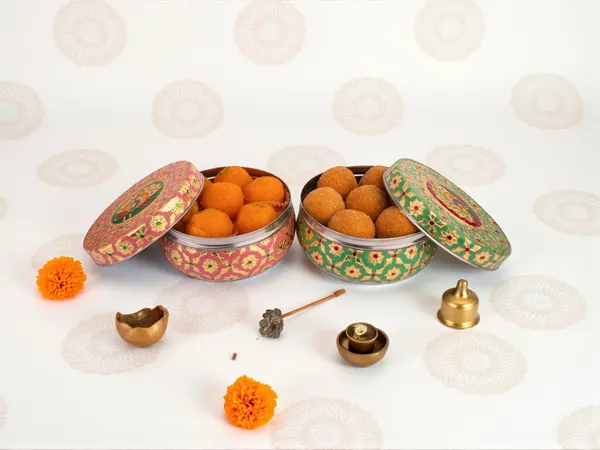 Handcrafted_Meenakari_Steel_Ladoo_Box_|_Pink-Green_(Large)