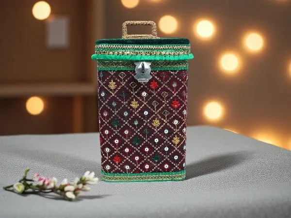 Zardozi_Handcrafted_Square_Container_-_Maroon