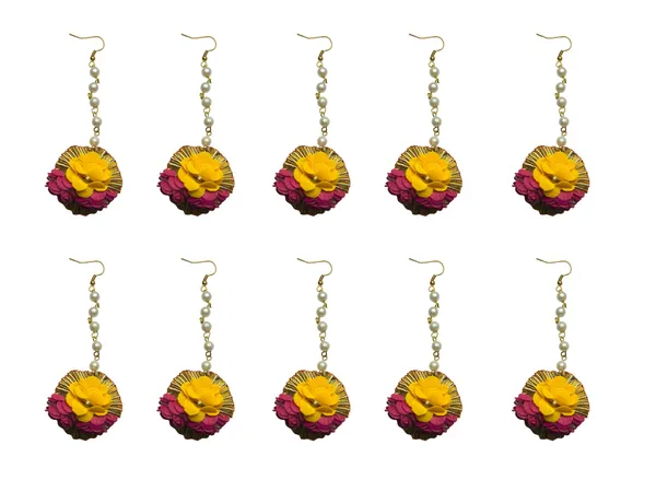 Pink-Yellow_Floral_Maangtika_With_Pearls
