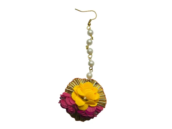 Pink-Yellow_Floral_Maangtika_With_Pearls
