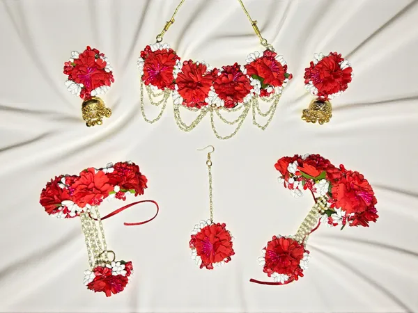 Charm_Flora_Jewellery_Set