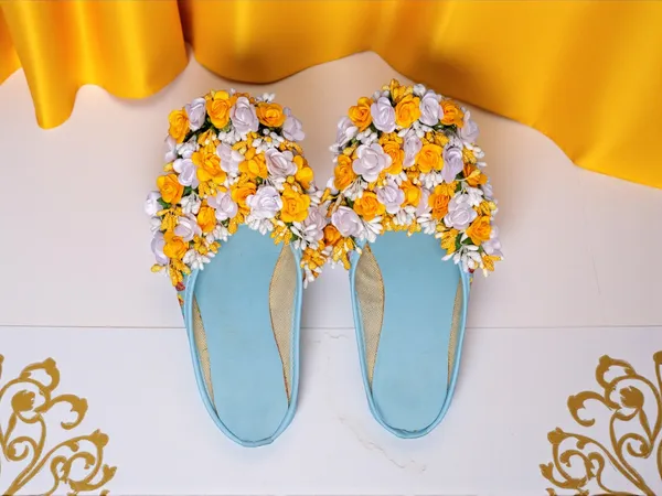 Phoolon_Ki_Chaap_Floral_Haldi_Juti