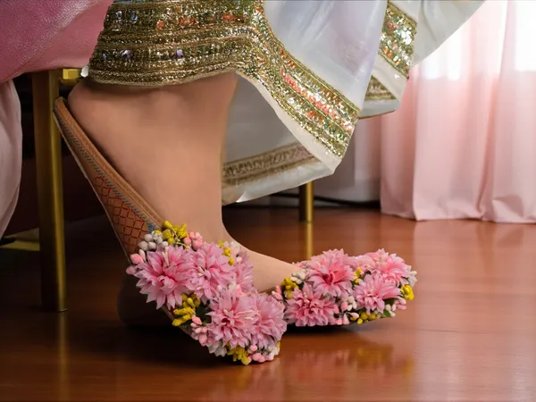 Gulabi_Gulshan_Floral_Juti_Soft_Pink_Delight