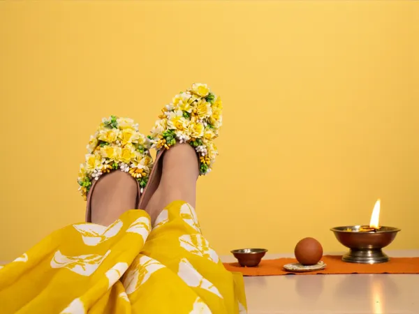 Haldi_Hues_Floral_Juti_Sunshine_Bloom
