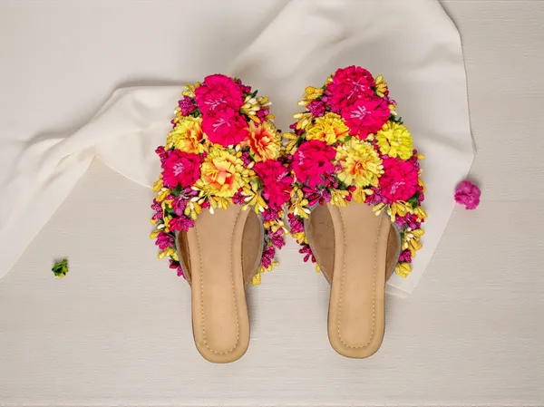 Rang_Mahal_Floral_Juti_Haldi_Pop_Edition
