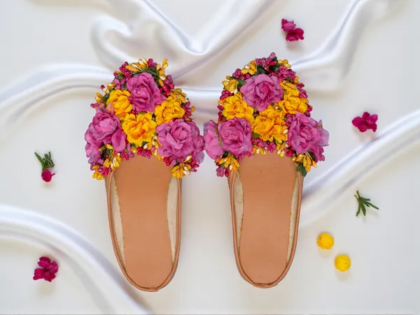 Genda_Gulabo_Floral_Juti