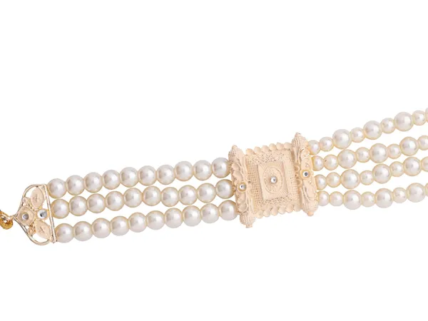 Majestic_Triple-Layer_Pearl_Grooms_Mala_With_Goldenen_Kundan_Panels