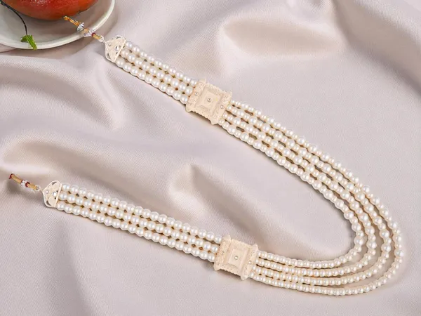 Majestic_Triple-Layer_Pearl_Grooms_Mala_With_Goldenen_Kundan_Panels