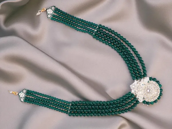 Green_Bead_Grooms_Mala_With_Ornate_Pendant