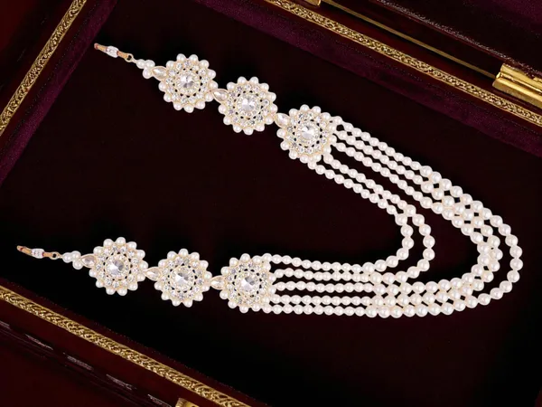 Glorious_Pearl_&_Bead_Grooms_Mala_With_Kundan_Floral_Motifs_-_Cream