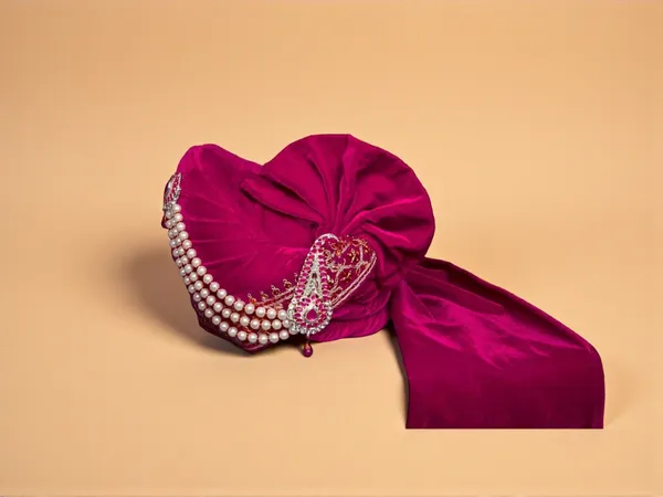 Majestic_Rani_Pink_Velvet_Grooms_Pagdi_With_Embroidered_Safa_&_Pearl_Kalgi