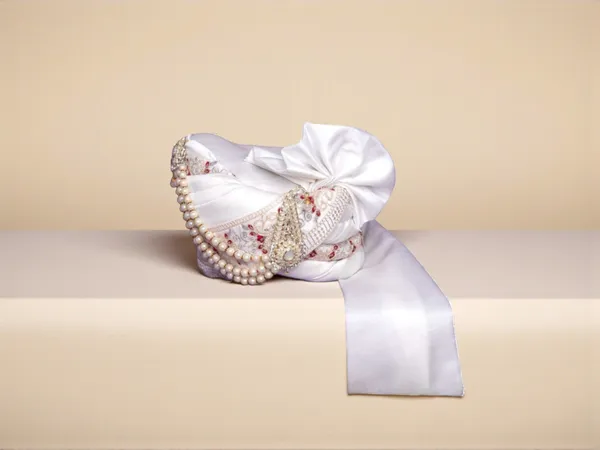 White_Grooms_Pagdi_With_Embroidered_Safa_&_Pearl_Kalgi