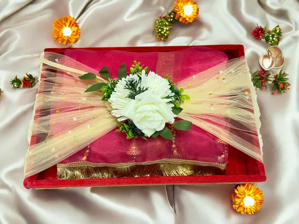 Premium_Red_Velvet_Packing_Tray_with_Floral_Velcro_Belt