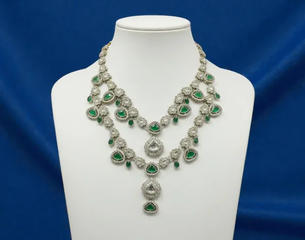 JB_-_Royals_Inspired_Emerald_Groom_Mala