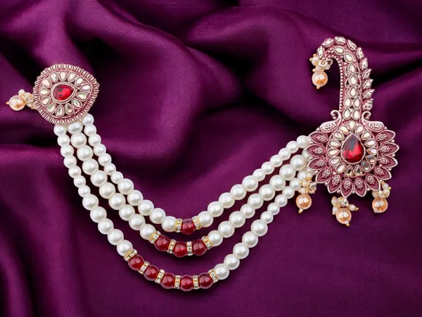 Royal_Groom_Kalgi_With_Pearls_&_Kundan_Work