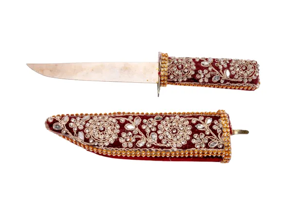 Royal_Marron_Embroidered_Kataar