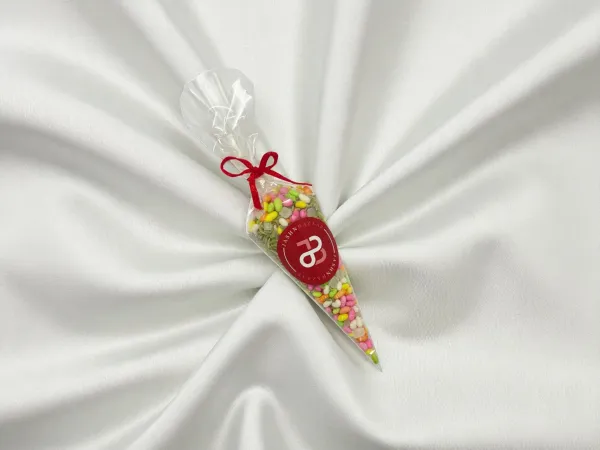 Sweet_Delight_Saunf_Favours_(Mukhwas)_with_customised_sticker