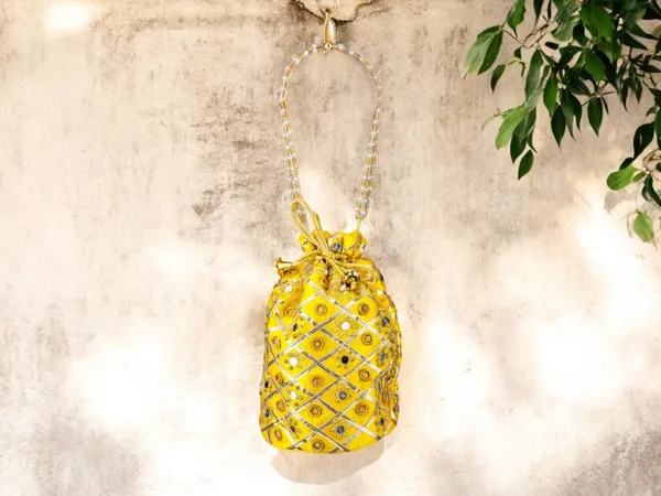 Embellished_Silk_Potli_Bag_With_Beaded_Handle