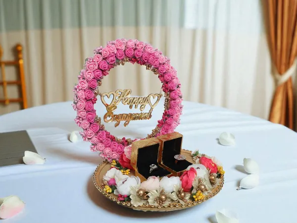 Floral_Bliss_Engagement_Ring_Platter_-_Pink