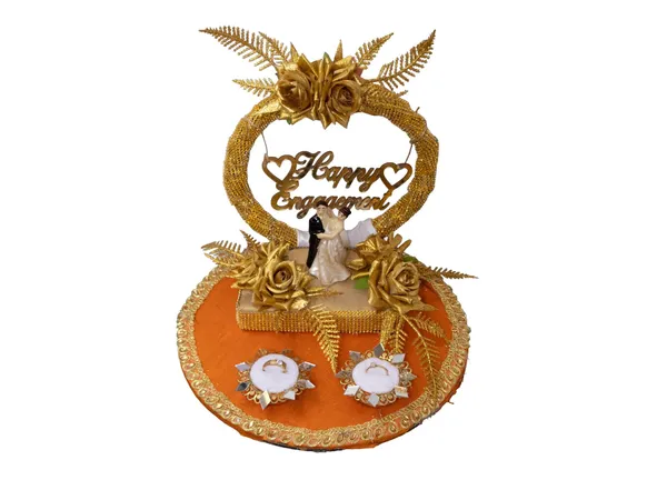 Decorative_Flowers_&_Couple_Figurine_Engagement_Ring_Platter